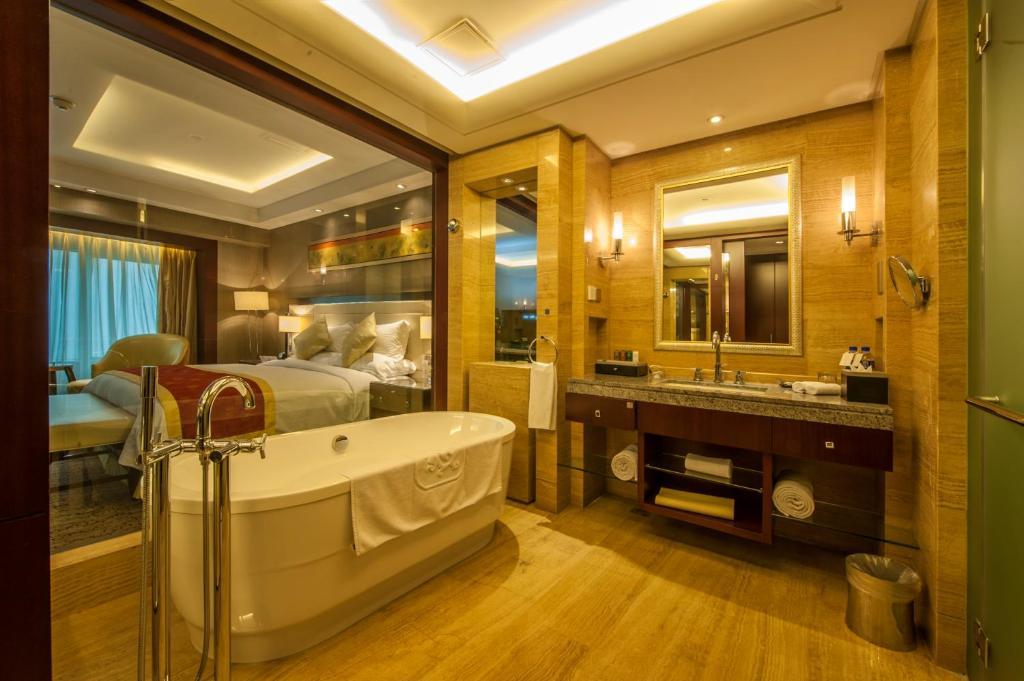 Hebei Hotel Zhongmao Haiyue Hotel Σιχιαζουάνγκ Εξωτερικό φωτογραφία