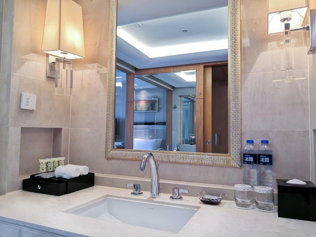 Hebei Hotel Zhongmao Haiyue Hotel Σιχιαζουάνγκ Εξωτερικό φωτογραφία